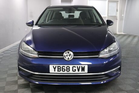 Volkswagen Golf SE TSI DSG 2