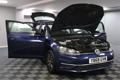 Volkswagen Golf SE TSI DSG 15