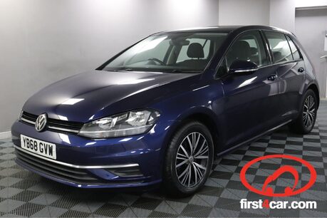 Volkswagen Golf SE TSI DSG