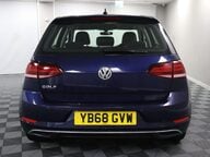 Volkswagen Golf SE TSI DSG 8