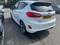 Ford Fiesta ST-LINE 6