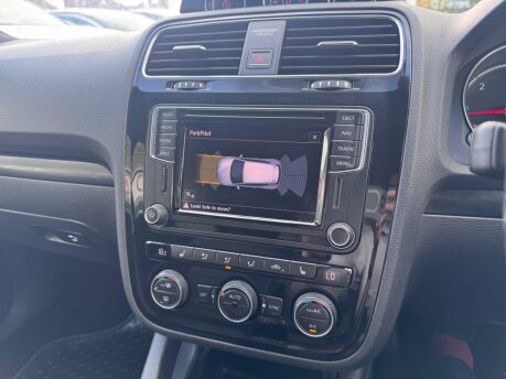 Volkswagen Scirocco R LINE TDI BLUEMOTION TECHNOLOGY 13