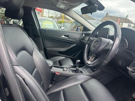 Mercedes-Benz GLA GLA 200 SE EXECUTIVE 10