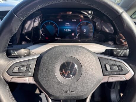 Volkswagen Golf LIFE TDI 18