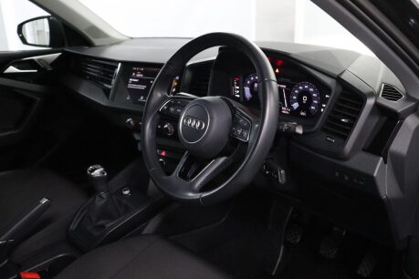 Audi A1 SPORTBACK TFSI TECHNIK 5