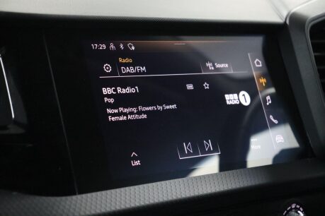 Audi A1 SPORTBACK TFSI TECHNIK 38