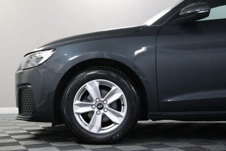 Audi A1 SPORTBACK TFSI TECHNIK 27