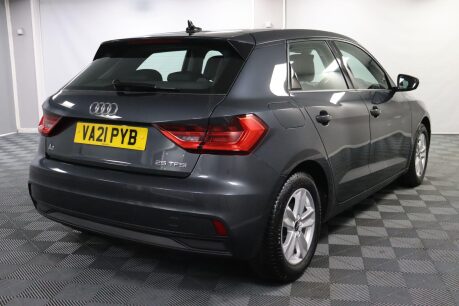 Audi A1 SPORTBACK TFSI TECHNIK 11