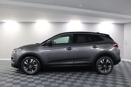 Vauxhall Grandland X SRI NAV 18