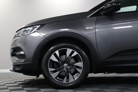 Vauxhall Grandland X SRI NAV 27