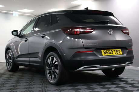 Vauxhall Grandland X SRI NAV 22