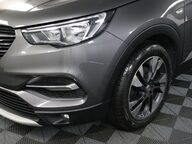 Vauxhall Grandland X SRI NAV 31