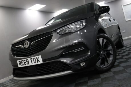 Vauxhall Grandland X SRI NAV 32