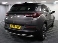 Vauxhall Grandland X SRI NAV 11