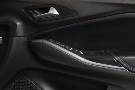 Vauxhall Grandland X SRI NAV 36