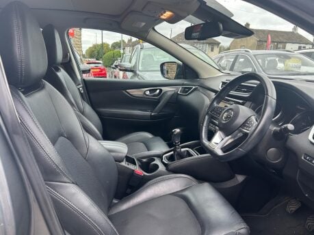Nissan Qashqai TEKNA DIG-T 9