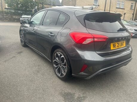 Ford Focus ST-LINE X TDCI 6