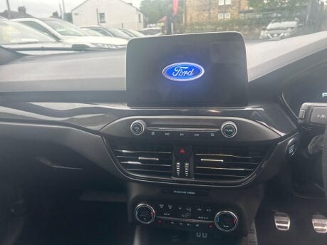 Ford Focus ST-LINE X TDCI 11