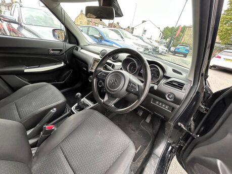 Suzuki Swift SZ5 BOOSTERJET SHVS MHEV 10
