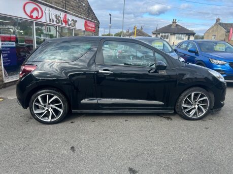 DS DS 3 PURETECH CONNECTED CHIC 6