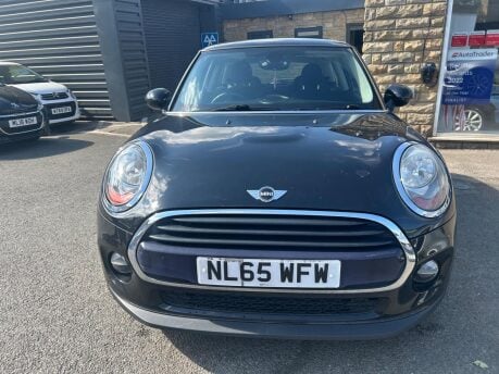 Mini Hatch COOPER D 5