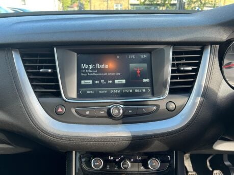 Vauxhall Grandland X SE S/S 11