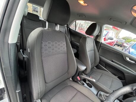 Kia Rio 2 10
