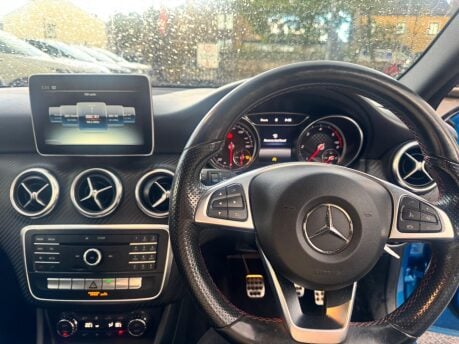 Mercedes-Benz A Class A 180 D AMG LINE 8