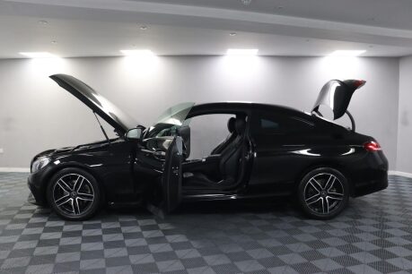 Mercedes-Benz C Class C 220 D SPORT 6