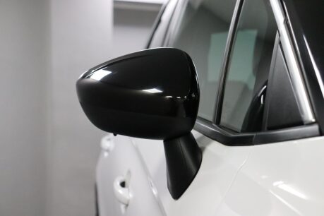 Vauxhall Crossland X GRIFFIN 33