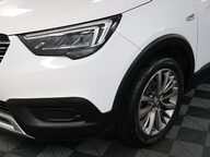 Vauxhall Crossland X GRIFFIN 32