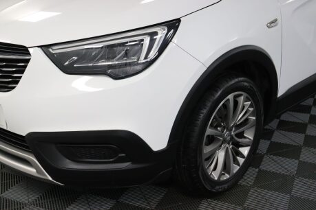 Vauxhall Crossland X GRIFFIN 32