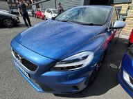Volvo V40 T2 R-DESIGN NAV PLUS 24
