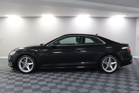 Audi A5 TFSI SPORT 18
