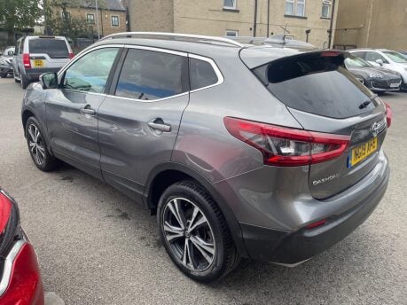 Nissan Qashqai DIG-T N-CONNECTA 6