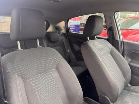 Ford Fiesta ZETEC 9