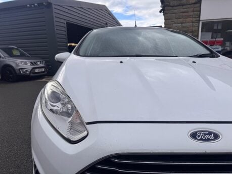 Ford Fiesta ZETEC 8