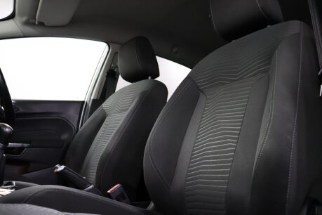 Ford Fiesta ZETEC 35