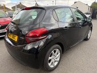 Peugeot 208 ACTIVE 9