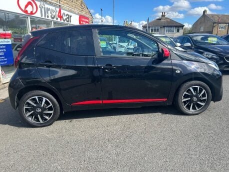 Toyota Aygo VVT-I X-TREND TSS 8