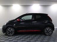 Toyota Aygo VVT-I X-TREND TSS 18