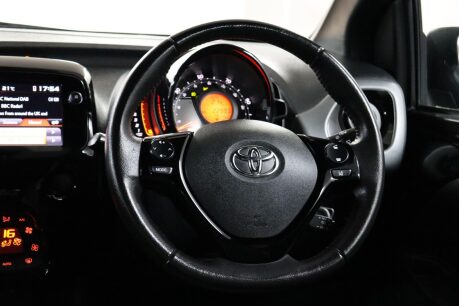 Toyota Aygo VVT-I X-TREND TSS 45