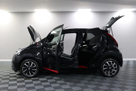 Toyota Aygo VVT-I X-TREND TSS 6