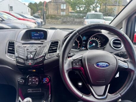 Ford Fiesta ZETEC S BLACK EDITION 8