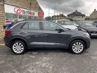 Volkswagen T-Roc SE TSI 8