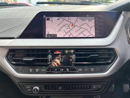 BMW 1 Series 118I SE 10