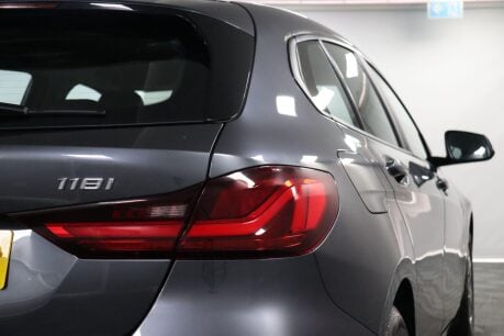 BMW 1 Series 118I SE 23