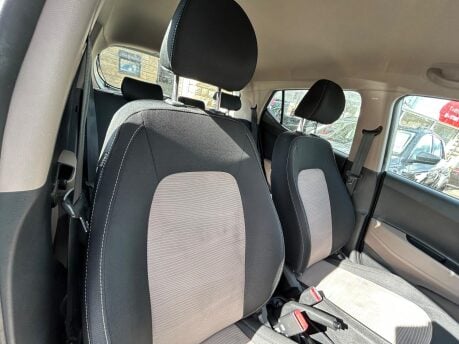 Hyundai i10 S 10
