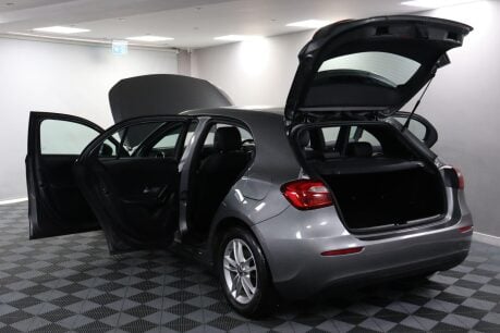 Mercedes-Benz A Class A 180 SE 21