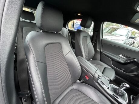 Mercedes-Benz A Class A 180 SE 9